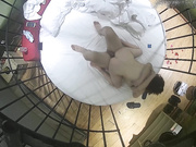 鸟笼情趣酒店水滴监控TP饥渴男女激情啪啪这男的JJ好小啊估计满足不了这欲女
