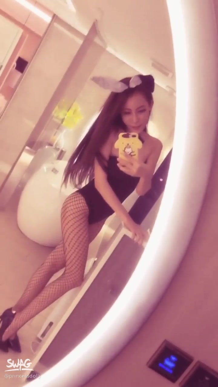 超長腿兔女郎絕美誘惑網襪被粗魯撕壞幹到不要不要最後無套中出內射她滿滿的