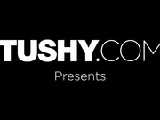 海边游玩遇到极品大屁股女郎看的受不了性奋想操穴作品 妹子身材给力丰满多肉大长腿逼逼嫩嫩插入爽啊720P高清