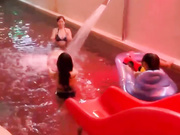 爆乳女神『林BABY』泳池多人杂交派对实录青春洋溢的嬉闹转眼间就变成最淫乱的多人杂交