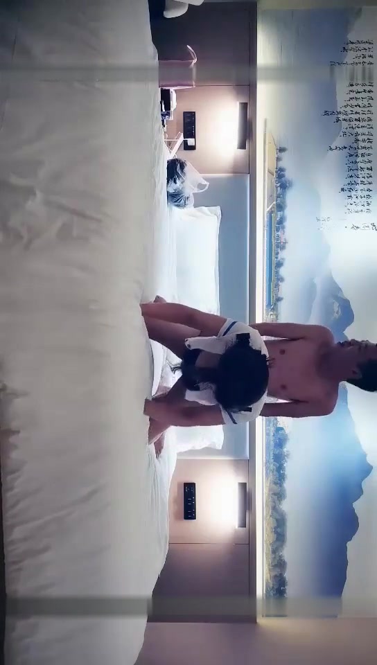 9总全国探花黄先生代班风骚白衣大奶妹，穿上空姐制服近距离口交，骑乘后入多种姿势猛操