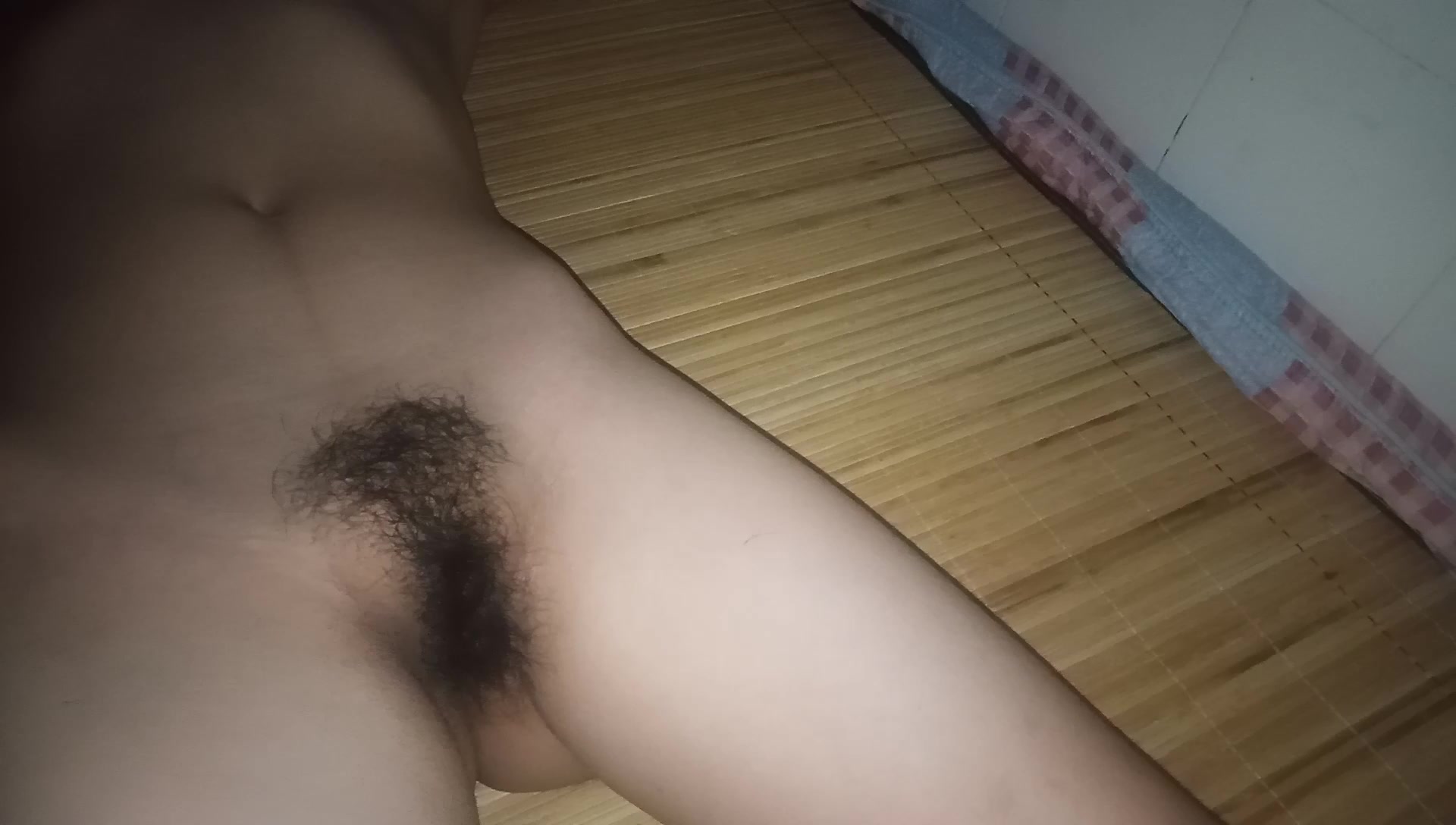 老婆睡着了用牙刷插她