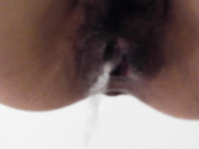 最新流出国内厕拍大神潜入某高校沟厕偷拍美眉们尿尿滴水的声音真好听