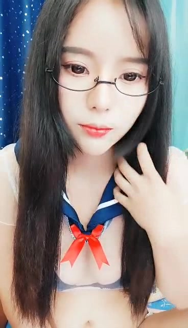 颜值不错大奶妹子情趣装带眼镜 道具爆菊快速抽插出白浆呻吟娇喘 很是诱惑喜欢不要错过