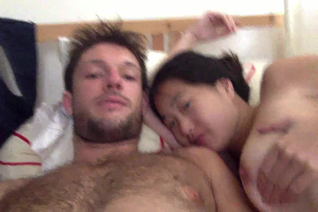 真实记录留学生小穴舔湿润然后长屌直捣黄龙