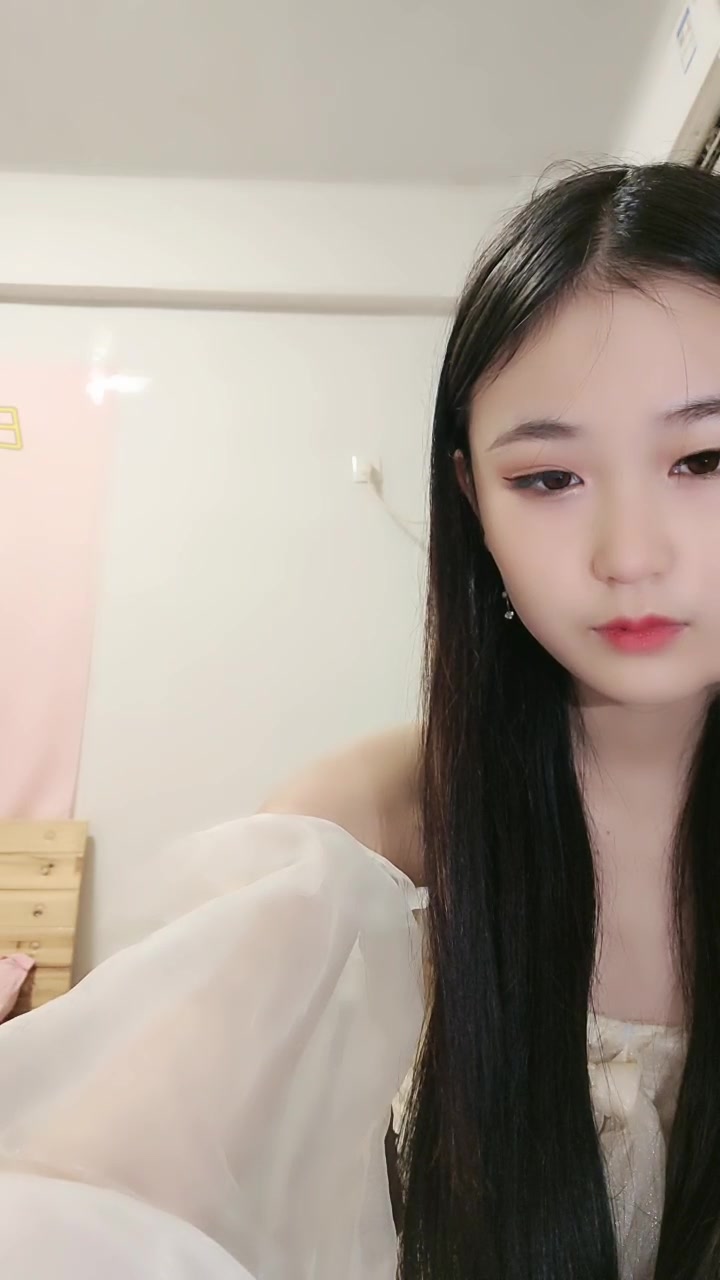 颜值女神难得一见超粉美穴掰开小穴手指磨蹭淫荡呻吟