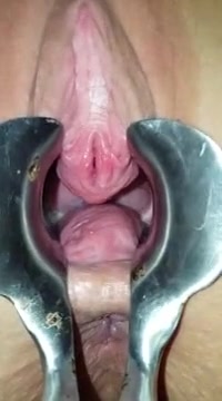 重口味：尿道里面也能插假阳具，太刺激、太太不可思议了。