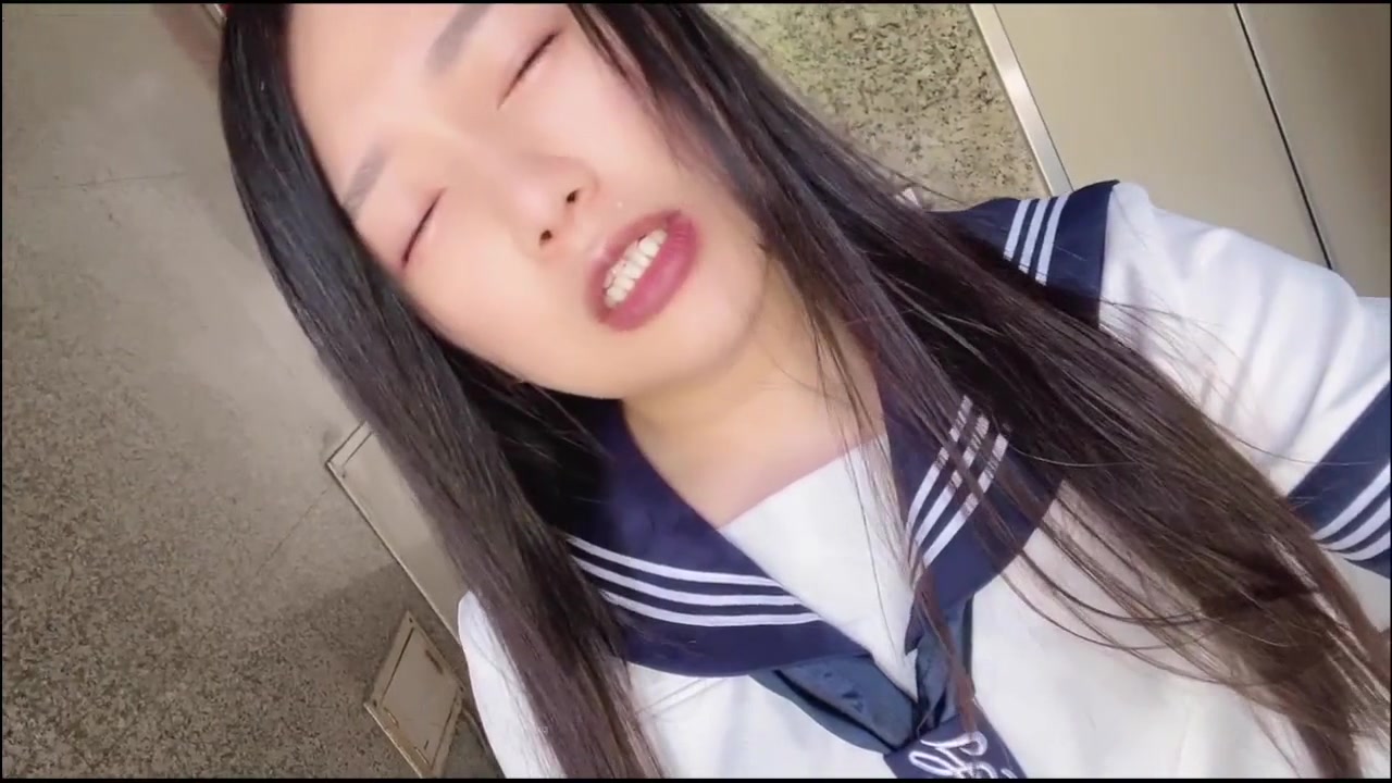 肉弹冲击台湾风韵爆乳尤物▌嫚嫚 ▌体验超短裙嫩穴塞入跳蛋 不穿内裤逛街下体嗡嗡响 观察路人反应 轻声呻吟跳蛋湿透了