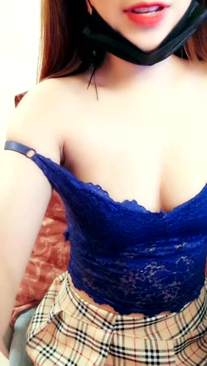 骚气肥逼美女椅子上振动棒自慰摩擦BB呻吟