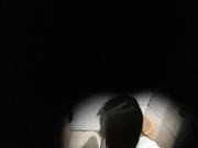 偷拍高气质两闺蜜一起上厕所