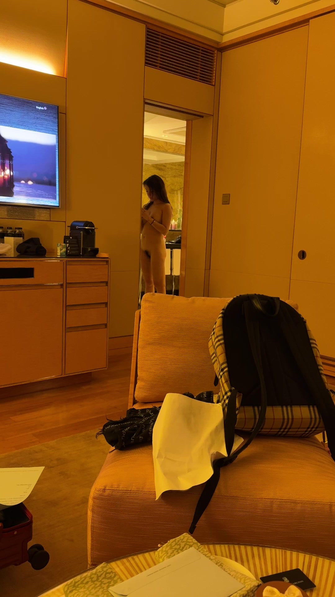 清纯女神约炮洗澡被偷拍露脸全裸