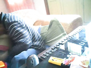 （露脸）沙发上狂干怀孕六甲的大肚妻子.MP4