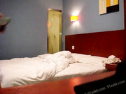 操的骚货哎哟哎哟直叫 _1