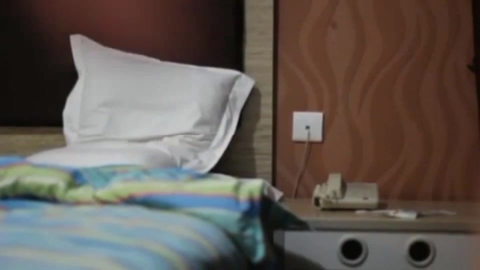 美女穿学生刺激的鸡巴直接翘起爆操_1