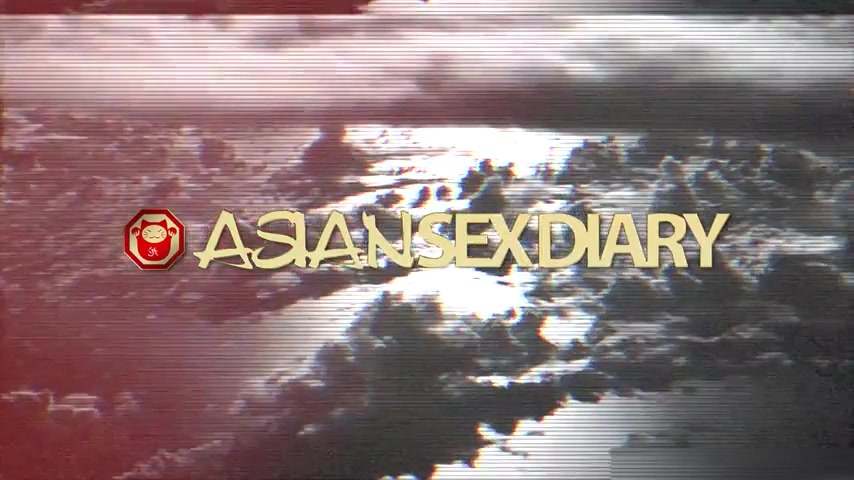 洋老外米糕亚洲性爱日记之样子很骚的小姐被撕破内裤插插