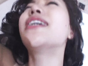 大胸漂亮的MM好卖力 娇喘连连仍继续 场面激烈