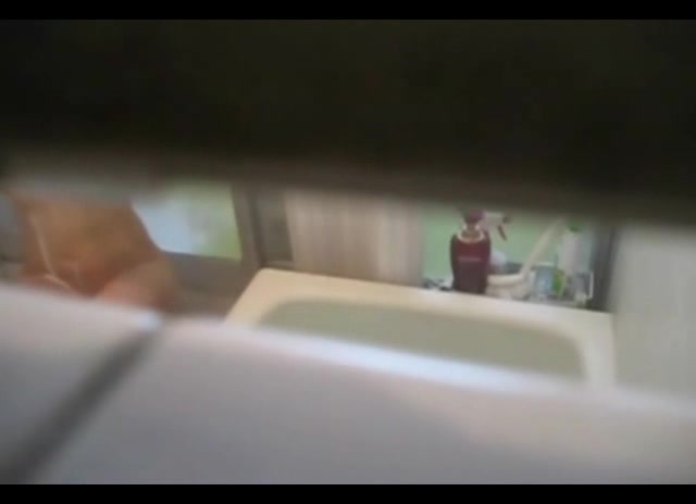 X115楼下美女洗浴