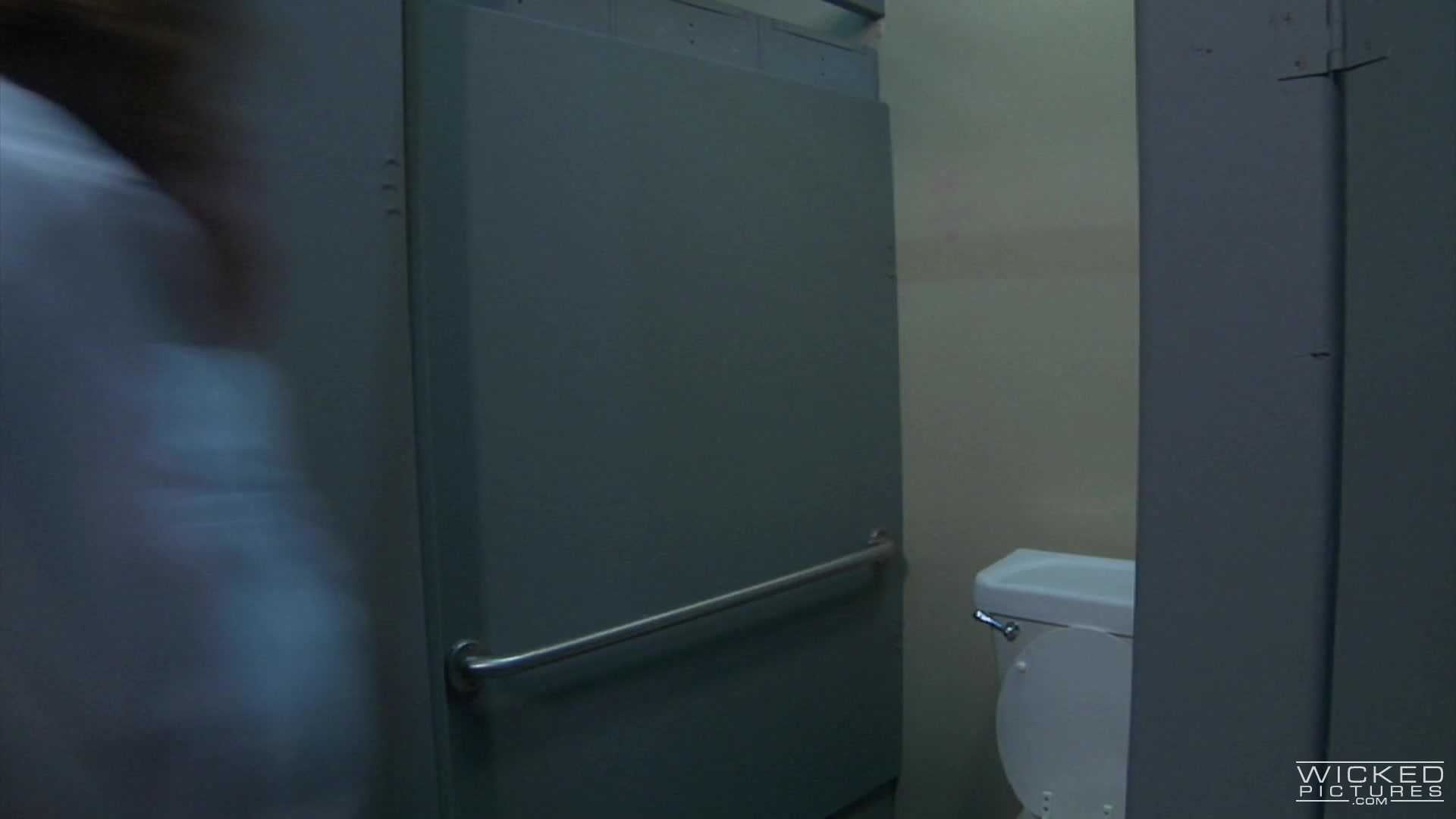 Mercedes Carrera-我的发骚秘书