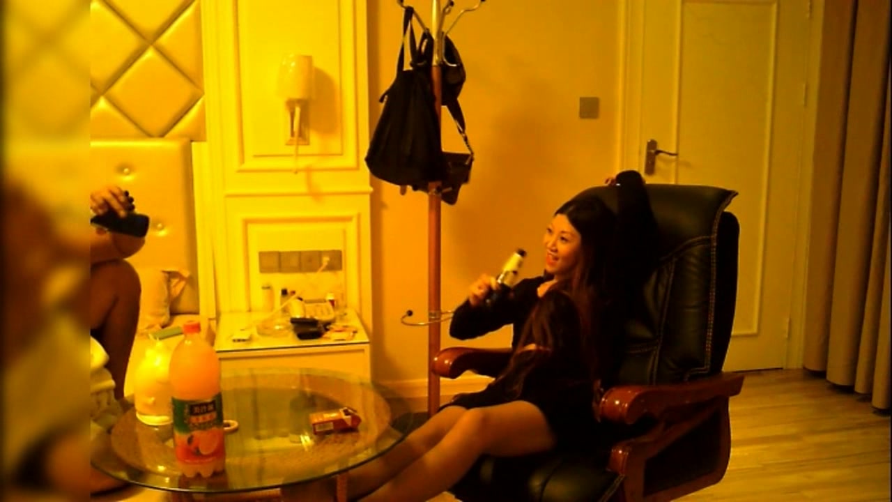 裤哥 酒店黑丝小姐