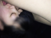 变态嫖客要妓女孩舔屁眼振动棒插屁眼,干逼,妓女疼的直叫！