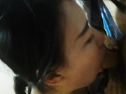 在北京操了一个95年的东北极品身材脸蛋大学美女,好像是刚开苞没多久一插就说：痛,痛,痛！