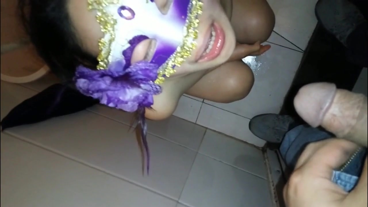 天生受虐狂的大一小师妹被冷S圣水电击伺候声音凄惨高清无水完整版