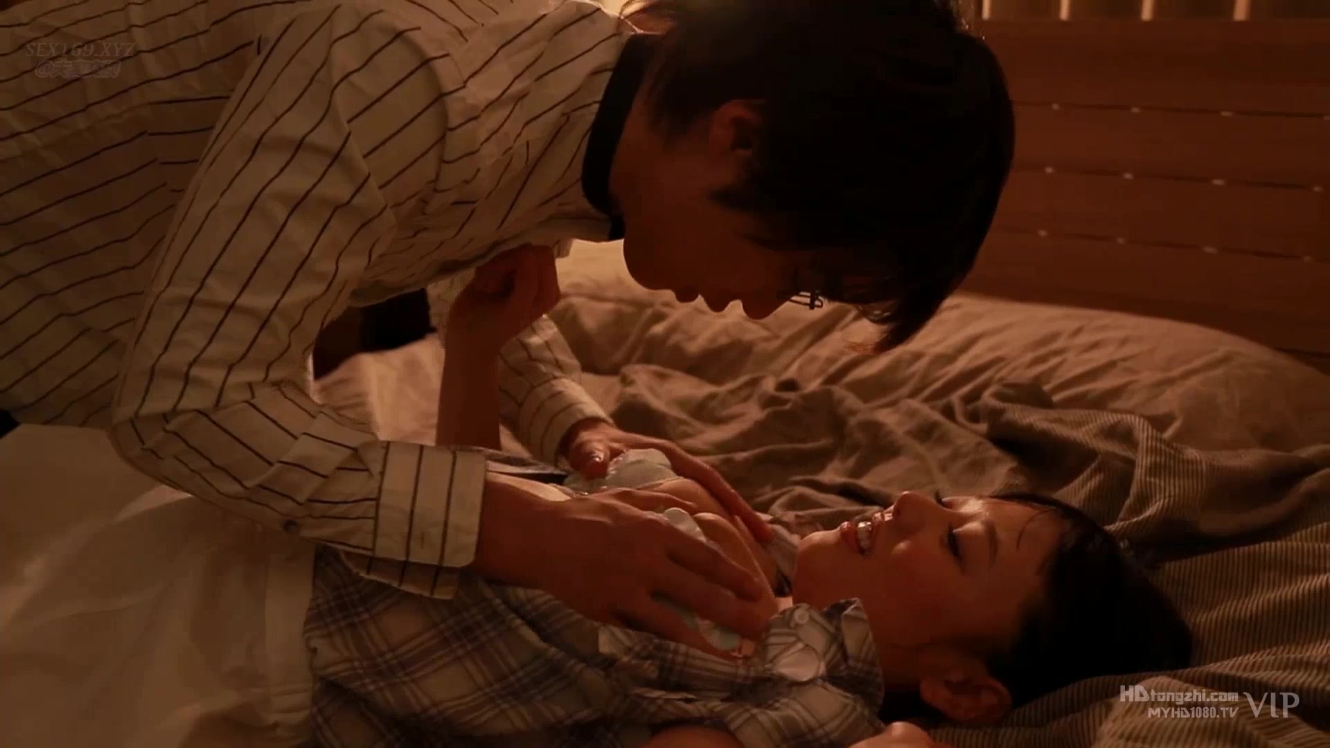 SILK-061 ス イ-ト-ト ラ ブ ル-ハ ウ ス 浜 崎 真 緒 