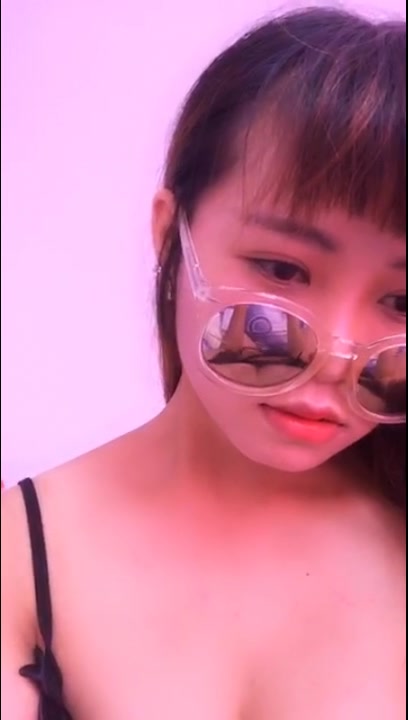 直播号称土豪第一粉嫩 薇薇露