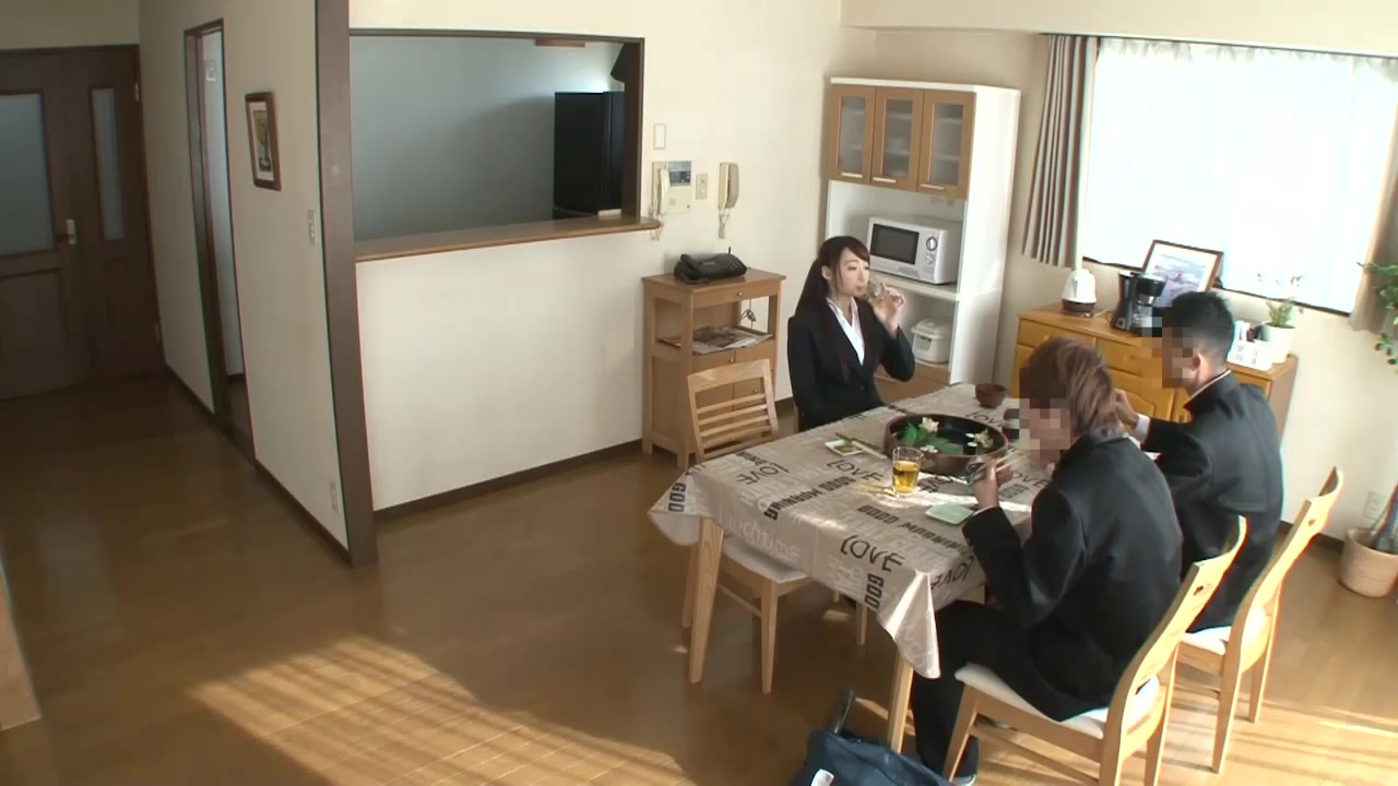 [NHDTA-963] 息子の友達にゴムを取って無断で中出し