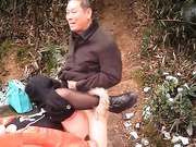 上山的小道非常能蹦跶的大爷，野鸡对大爷说，打惯了鸡巴，就硬不起来就报废了