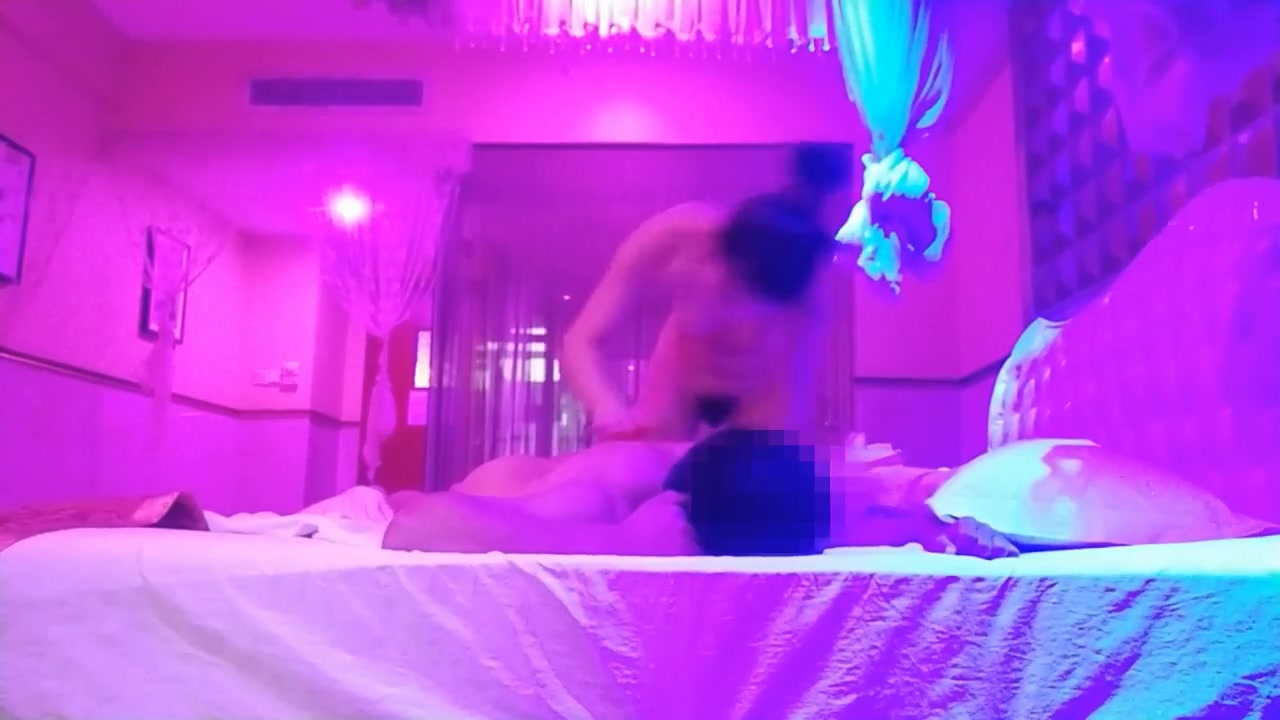 王老板新作湖南会所选秀1500元的SN的妹妹丽莎搞了1个多小时720P完整版