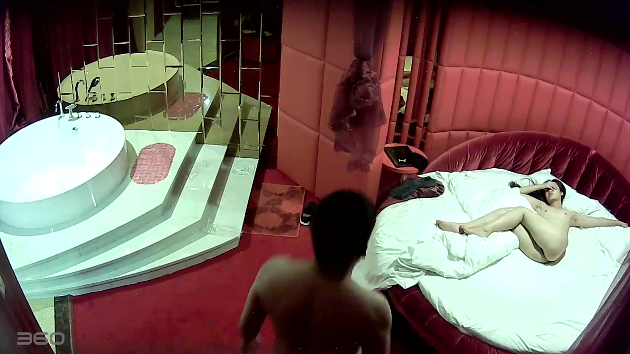 看样子有点像基层领导干部的中年男情趣房啪啪啪长发白嫩小情人肏的还挺猛720P高清